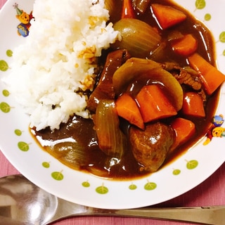 ごろごろお肉のビーフシチュー